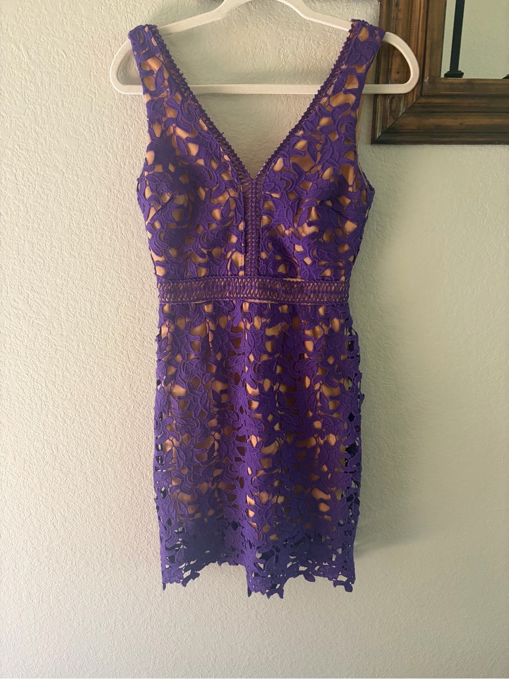 Purple Lace V-Neck Sleeveless Dress